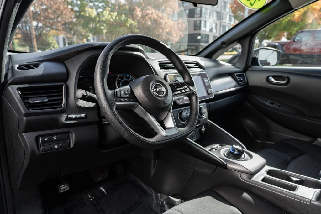 Used 2023 Black Nissan S image 20