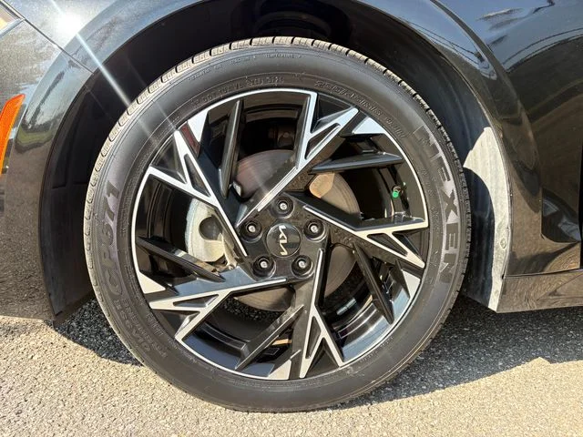 Used 2025 Aurora Black Kia GT-Line image 10