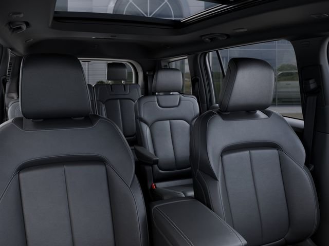 New 2026 Diamond Black Crystal Pearl-Coat Exterior Paint Jeep Limited image 26
