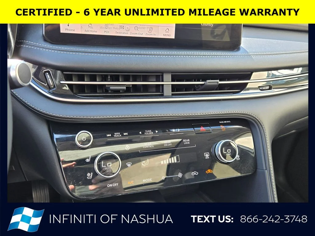 Certified Used 2023 White INFINITI LUXE image 28
