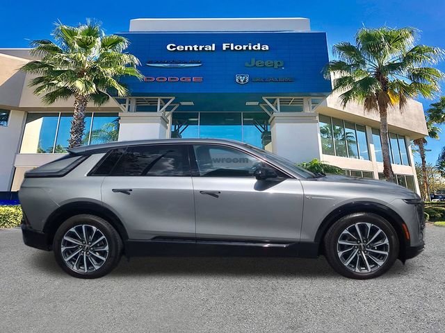 Used 2024 Silver Cadillac Sport image 4