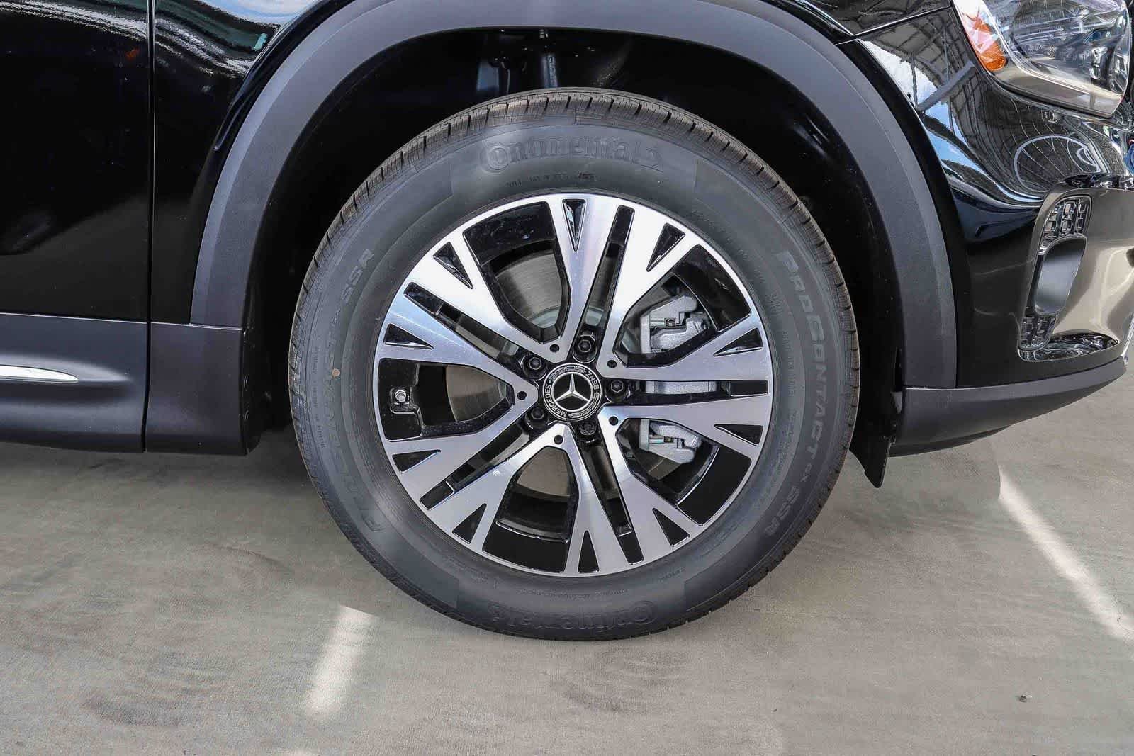 New 2026 Night Black Mercedes-Benz GLB 250 image 9
