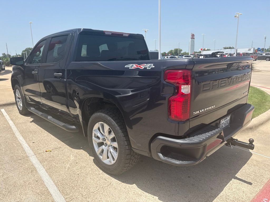 Used 2023 Gray Chevrolet Custom image 4