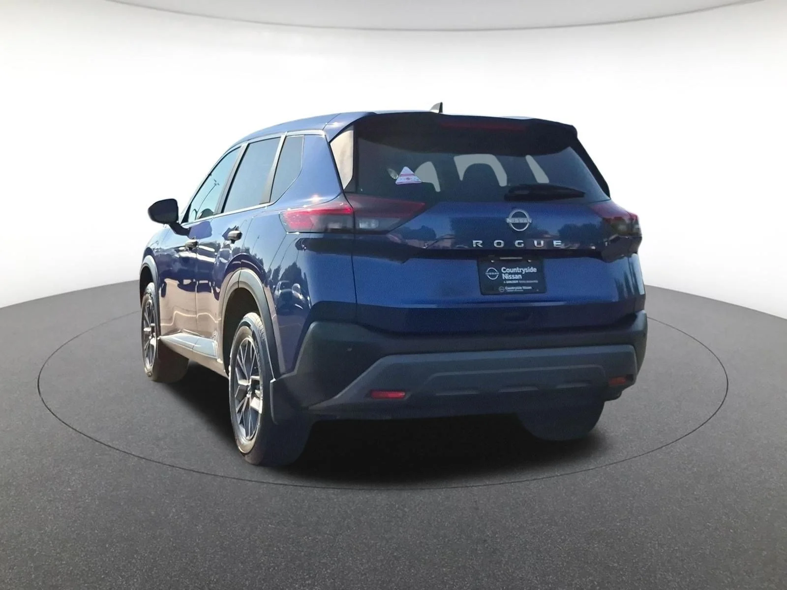 Used 2022 Caspian Blue Metallic Nissan S image 7