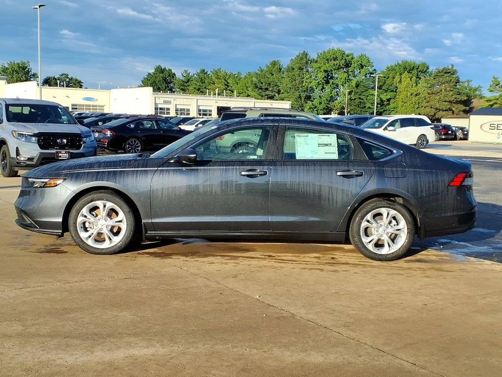 New 2026 Meteorite Gray Metallic Honda LX image 2
