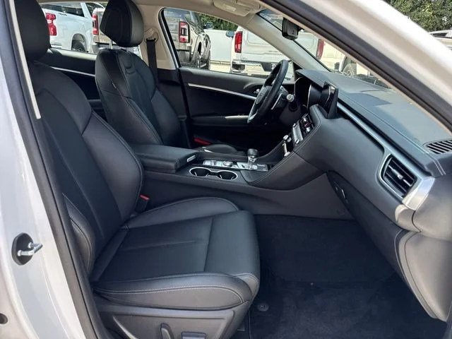 Used 2026 Alta White Genesis 2.5T AWD image 31