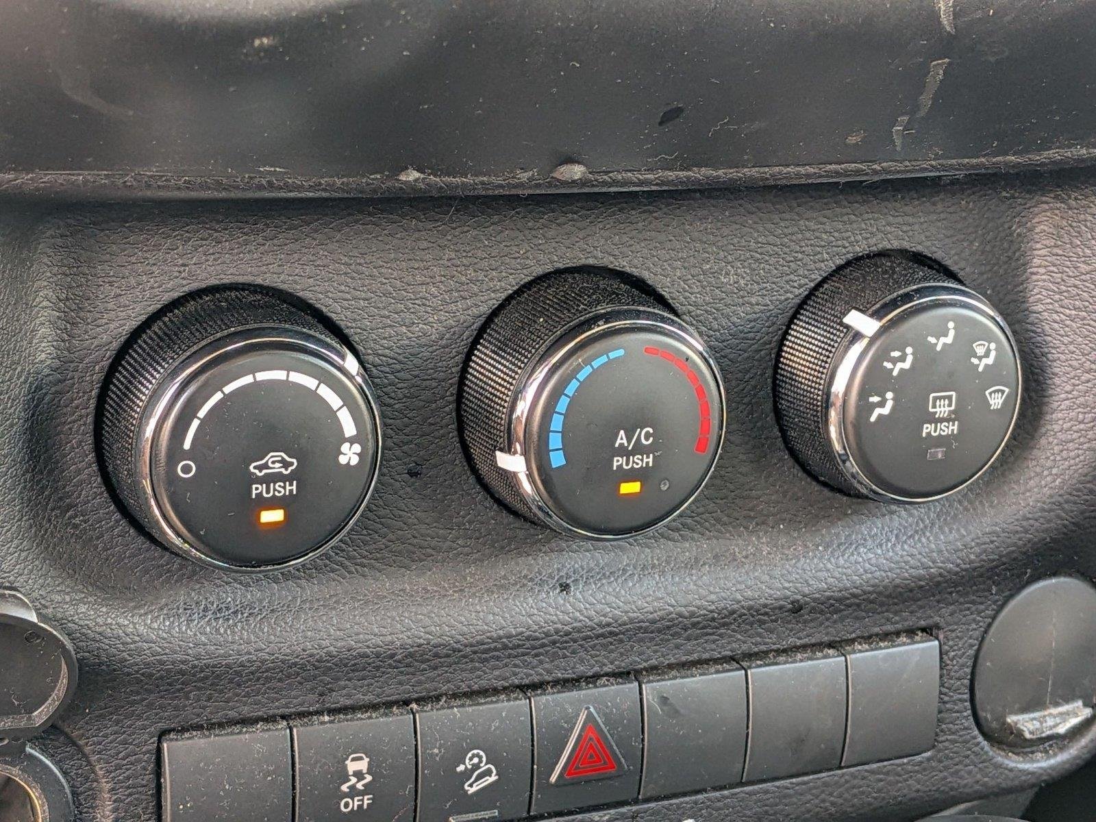 Used 2016 Black Clearcoat Jeep Sport image 13