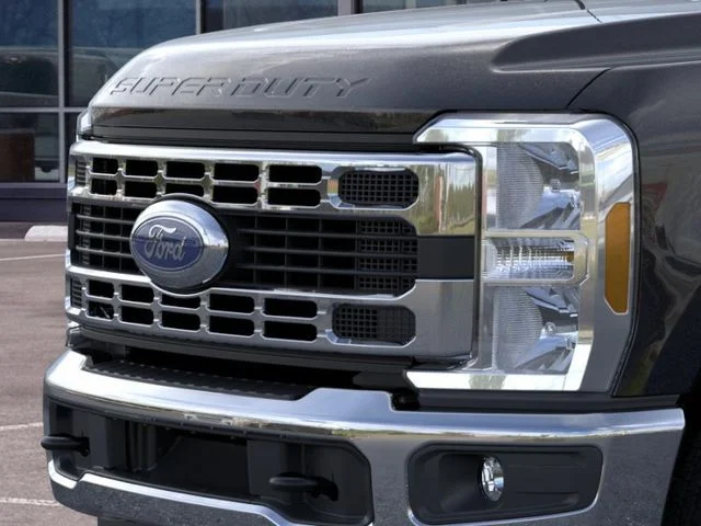 New 2026 Agate Black Metallic Ford XLT image 17