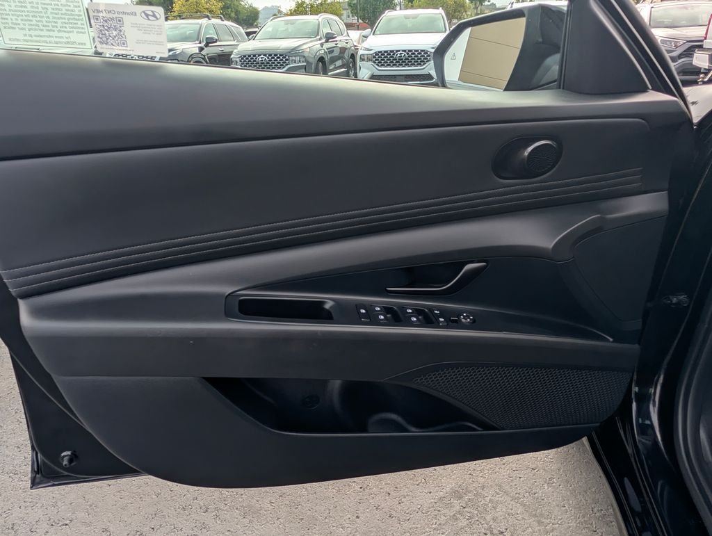Certified Used 2025 Black Hyundai SEL Sport image 19