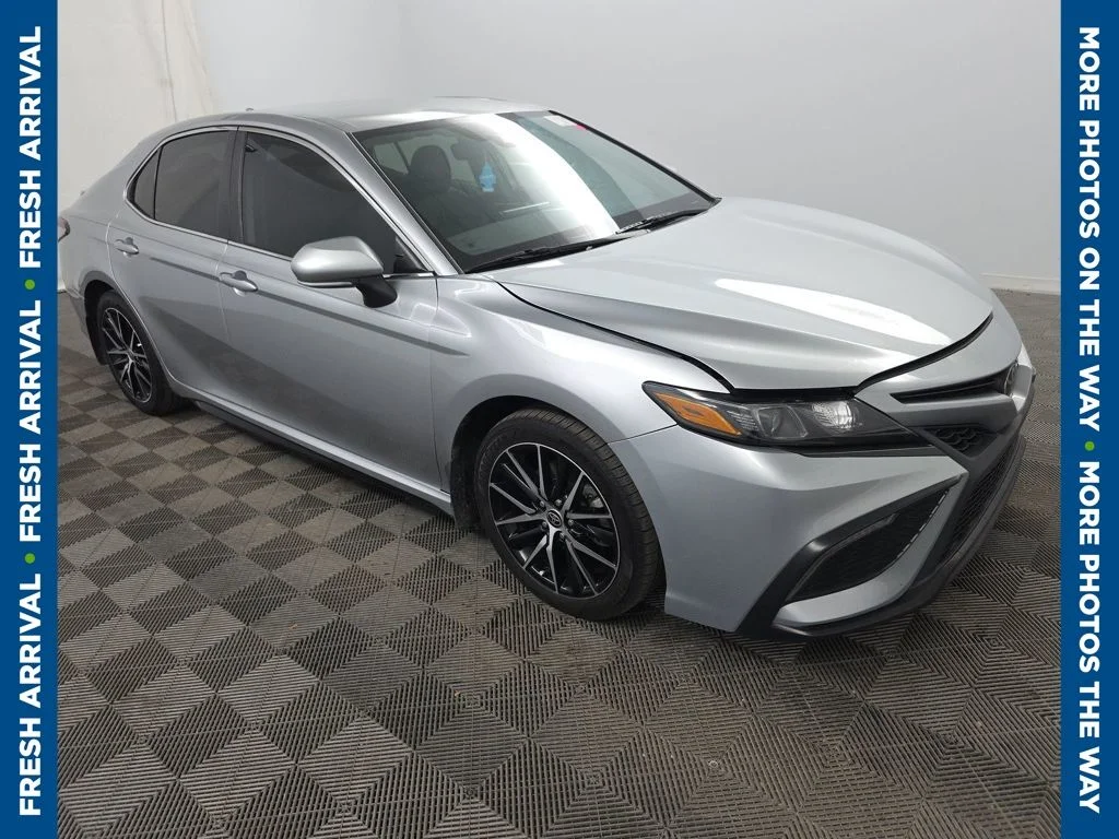 Used 2022 Silver Toyota SE image 1