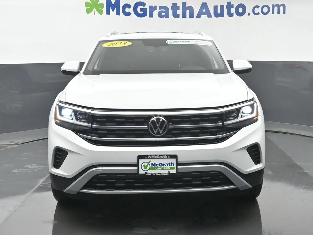 Used 2023 White Volkswagen 3.6L V6 SE w/Technology image 5