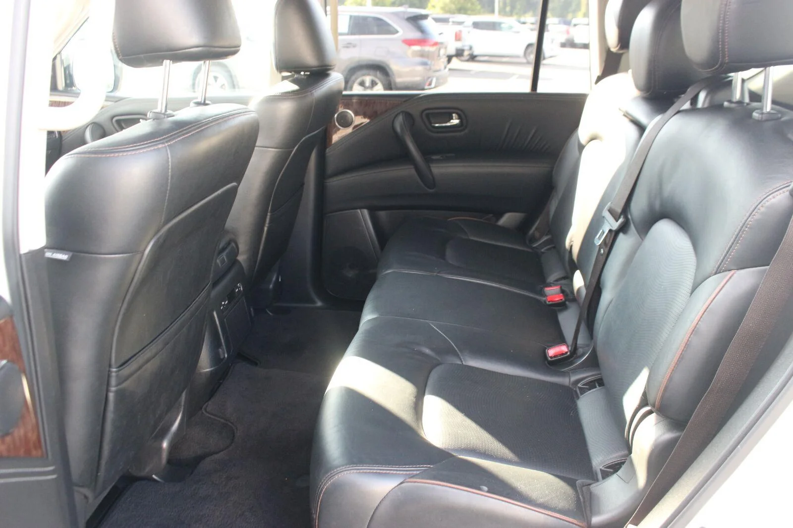 Used 2019 White Nissan SL image 35