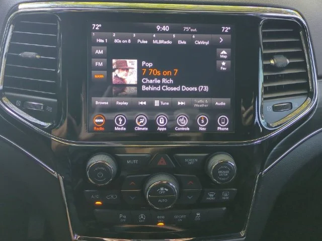 Used 2019 Gray Jeep Limited image 24