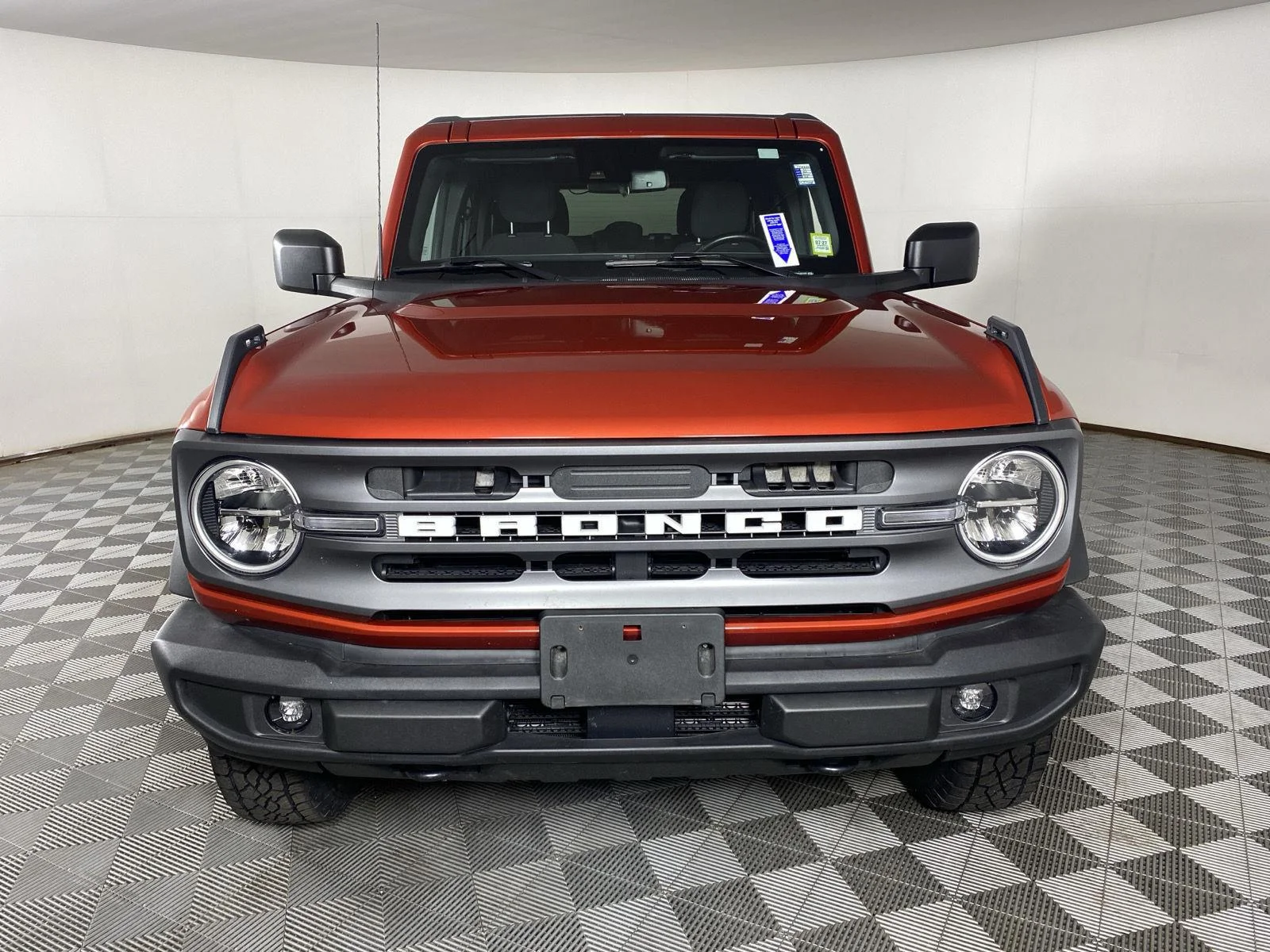 Used 2023 Red Ford Base image 2