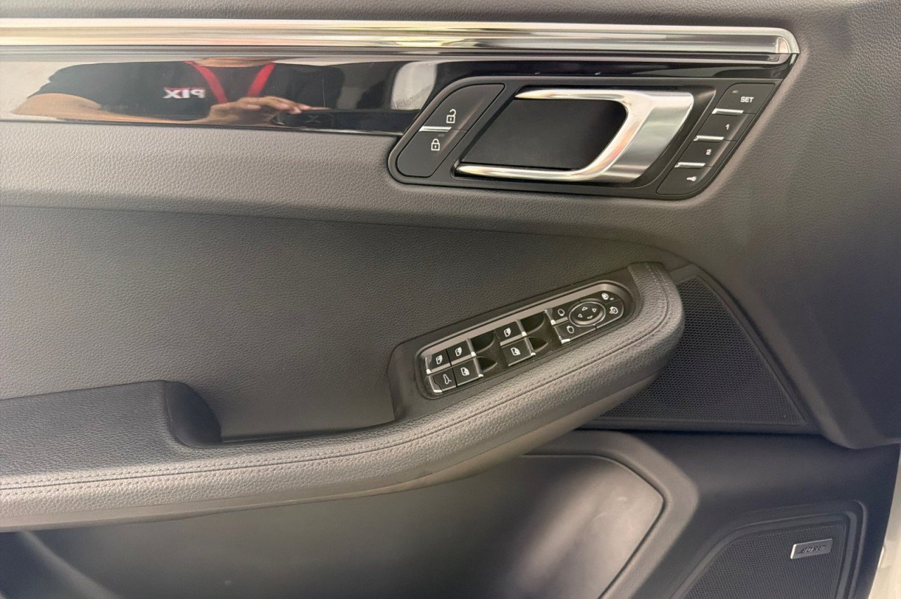 Used 2020 POLAR WHITE Porsche  image 10