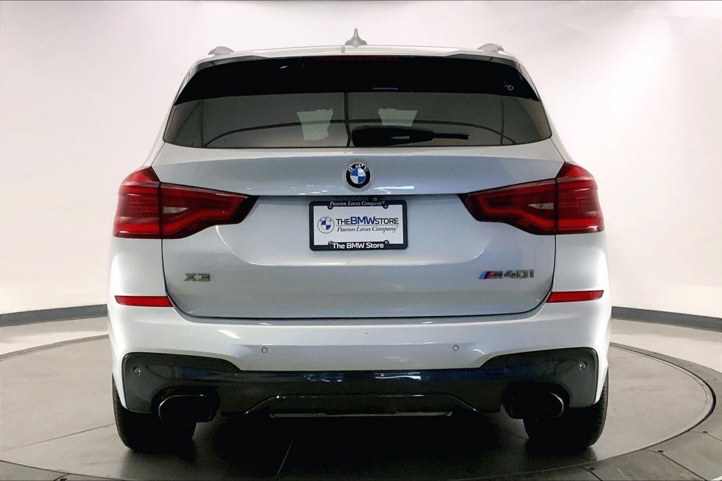 Used 2018 Glacier Silver Metallic BMW M40i image 3
