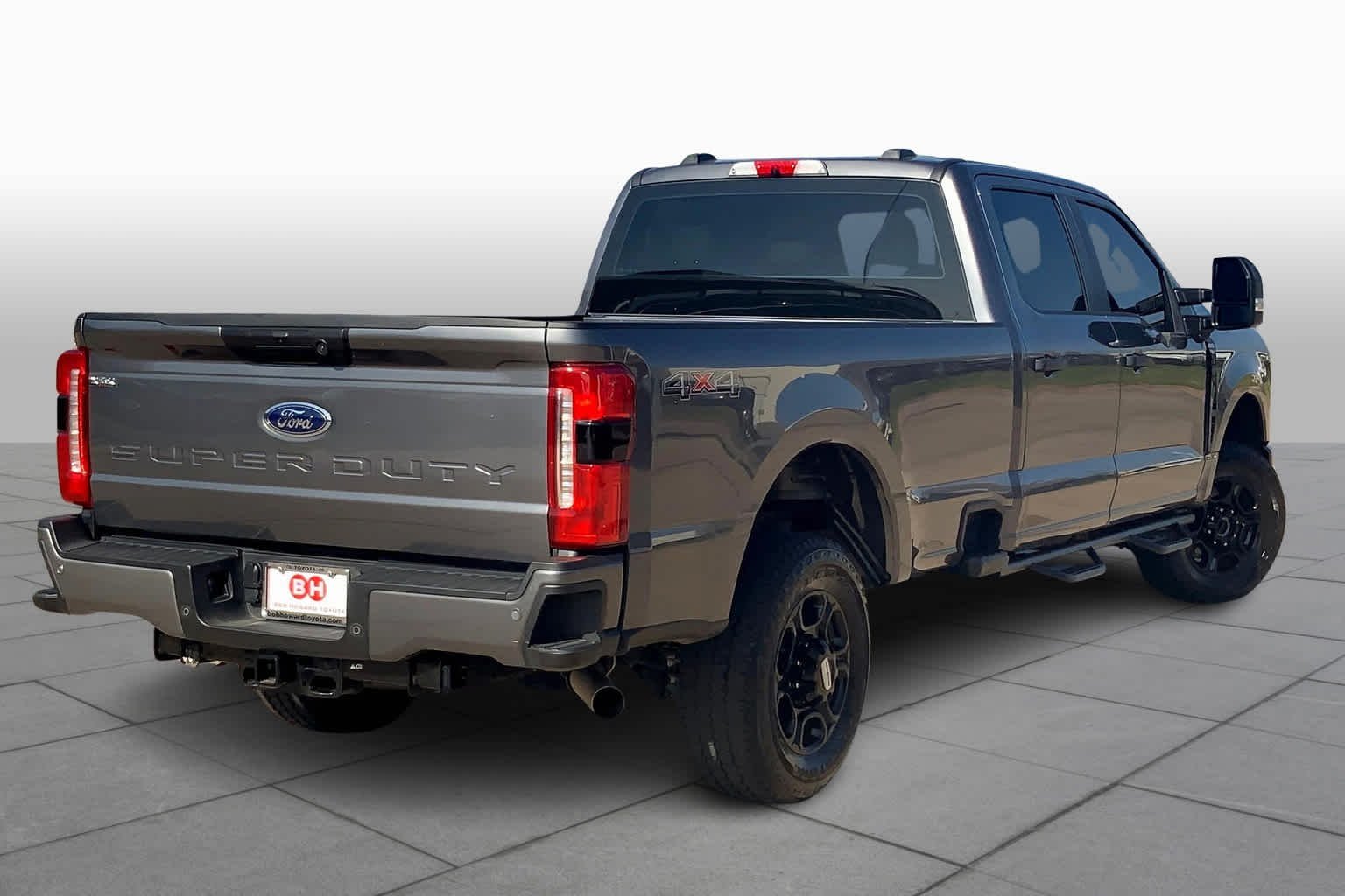 Used 2023 Carbonized Gray Ford XL image 13