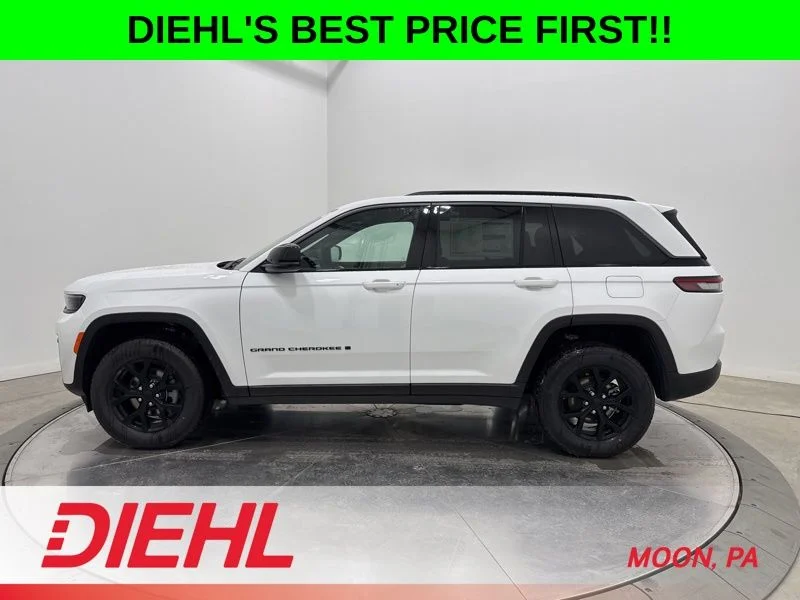New 2026 Bright White Clear-Coat Exterior Paint Jeep Altitude image 4