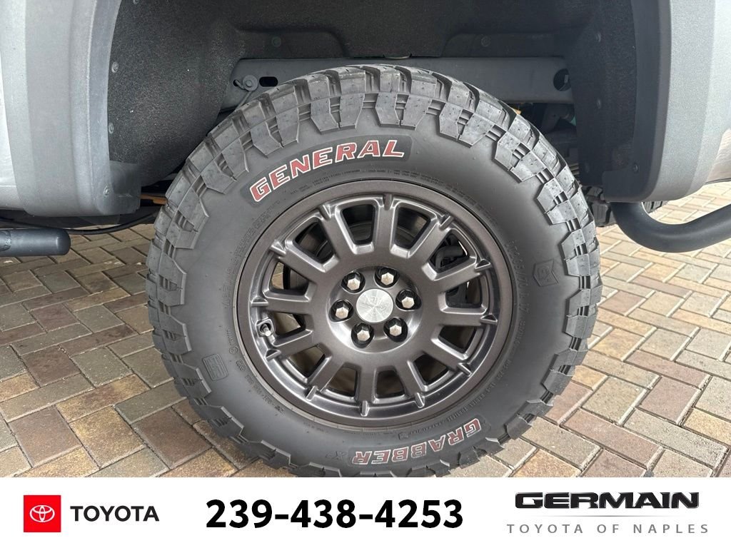 Used 2021 Gray Chevrolet ZR2 image 13