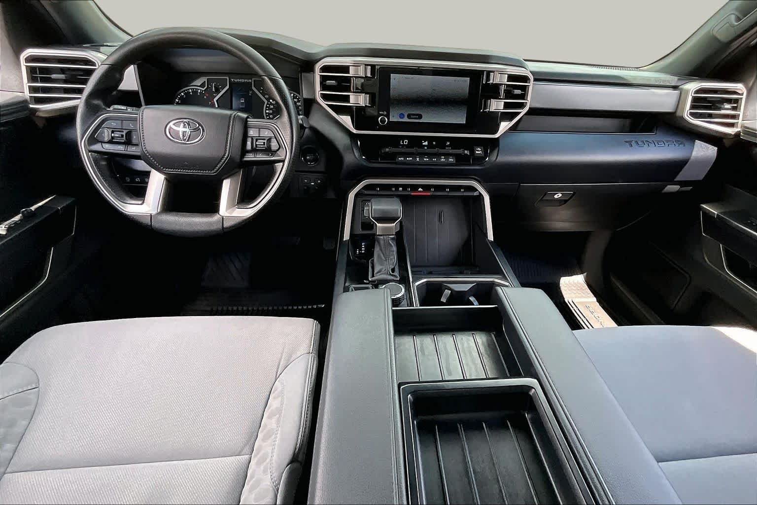 Used 2025 Ice Cap Toyota SR5 image 16