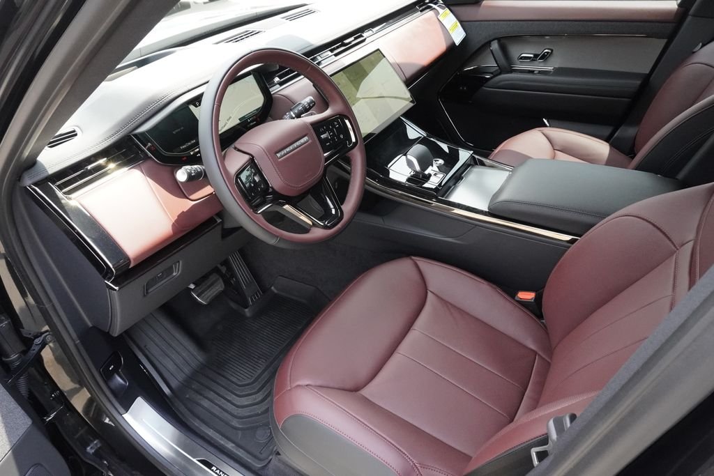 New 2026 Santorini Black Land Rover Dynamic SE image 18