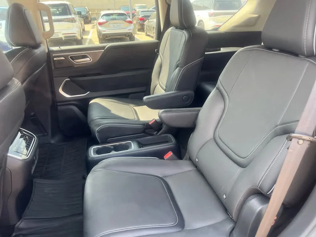 Certified Used 2026 Dynamic Metal INFINITI LUXE image 14