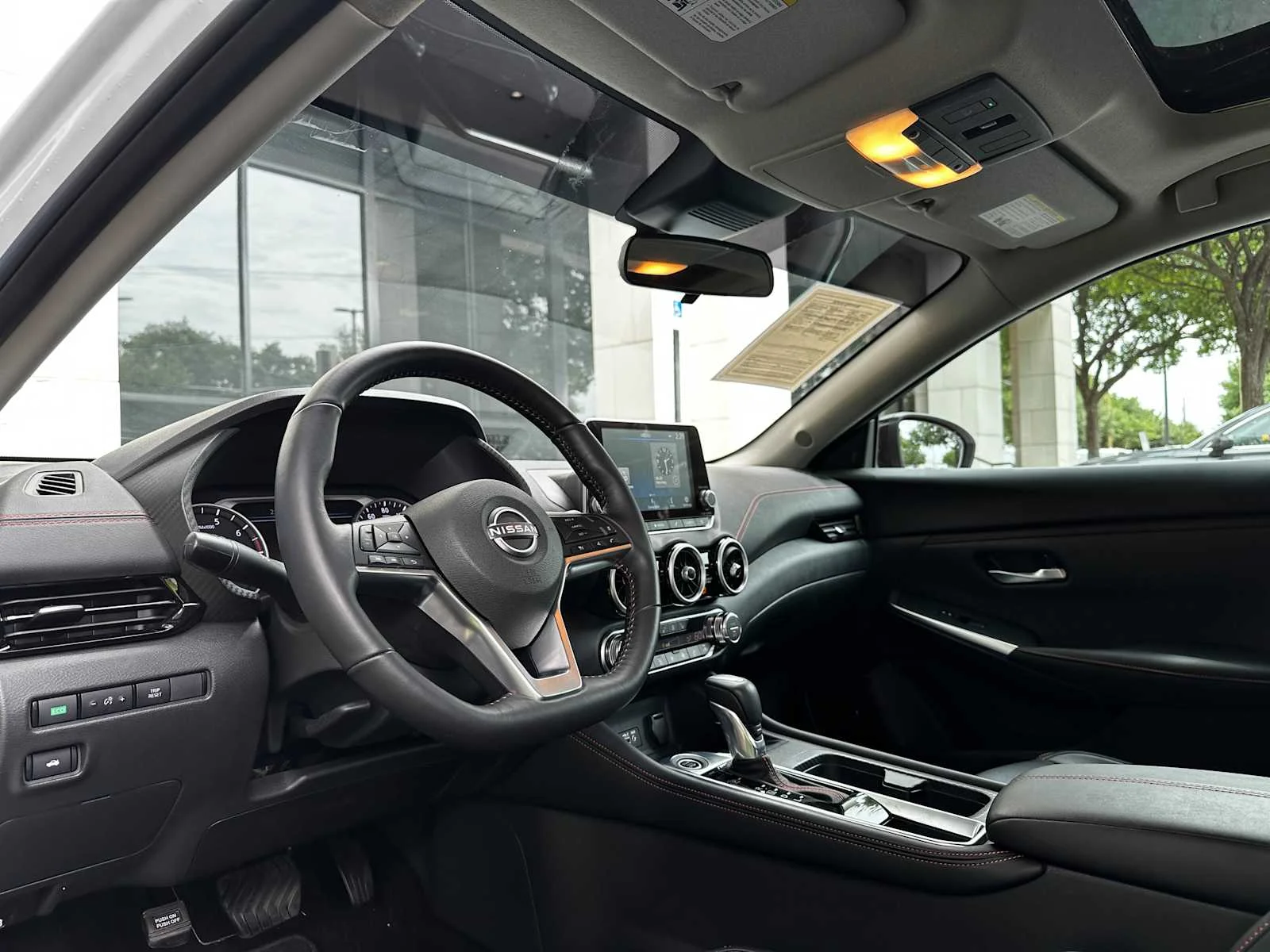 Used 2025  Nissan SR image 8