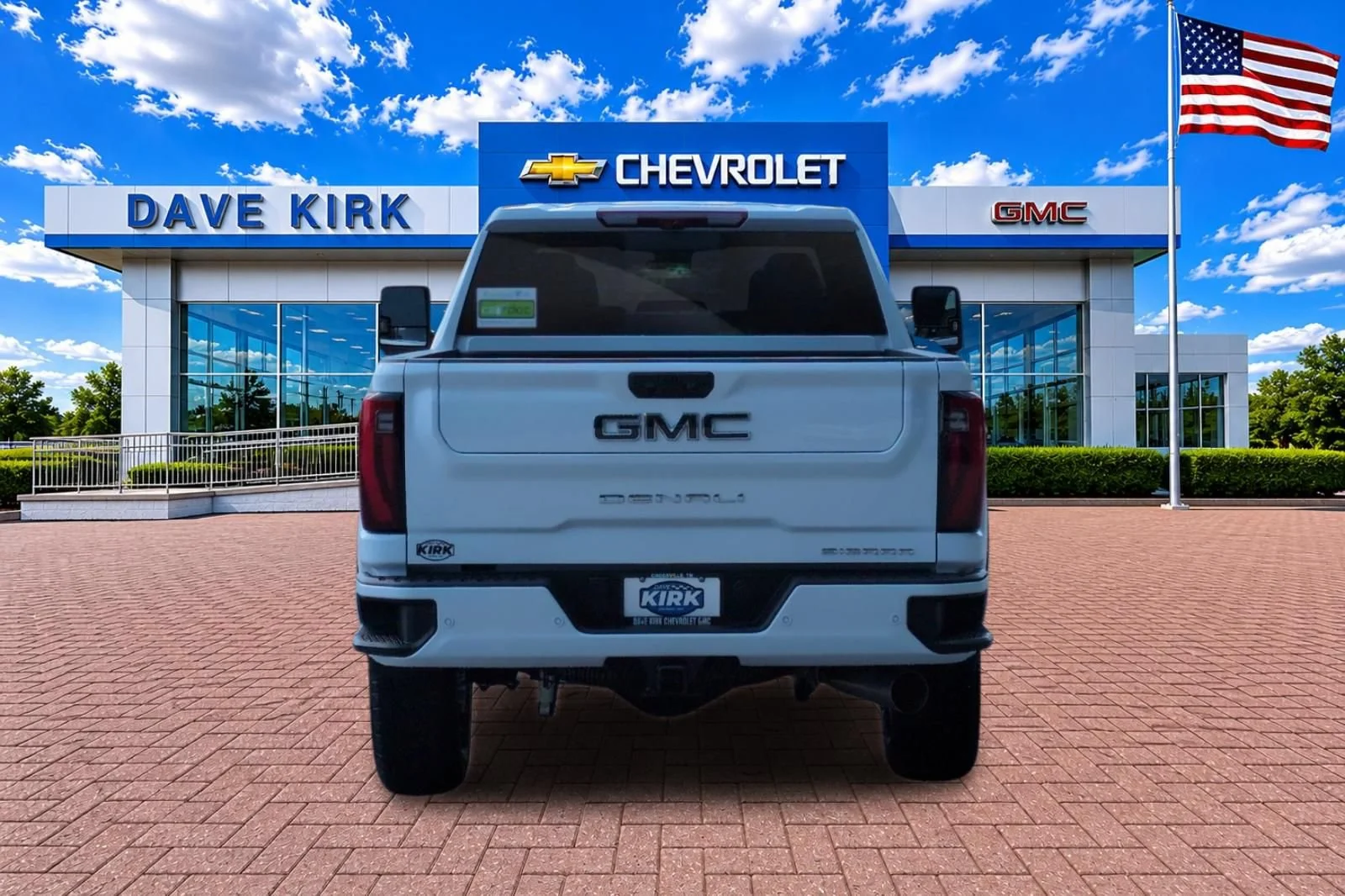 New 2026 Glacier White Tricoat GMC Denali Ultimate image 4
