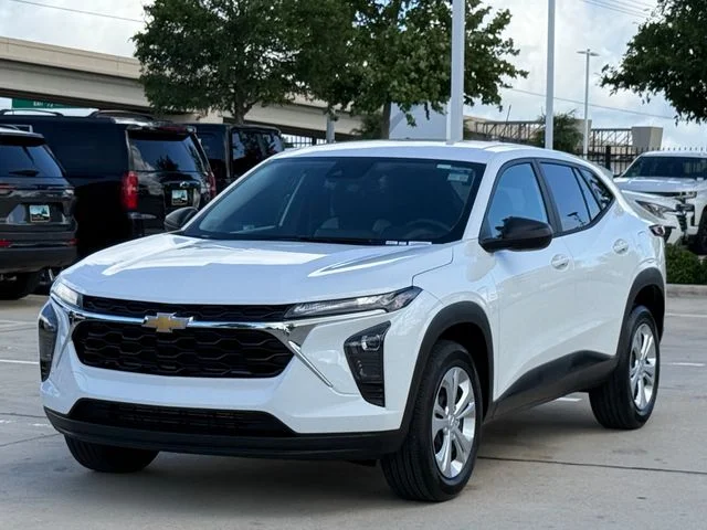 Used 2026 White Chevrolet LS image 6