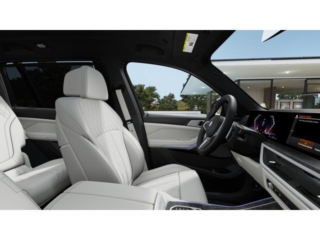 New 2027 White BMW X7 40i image 9