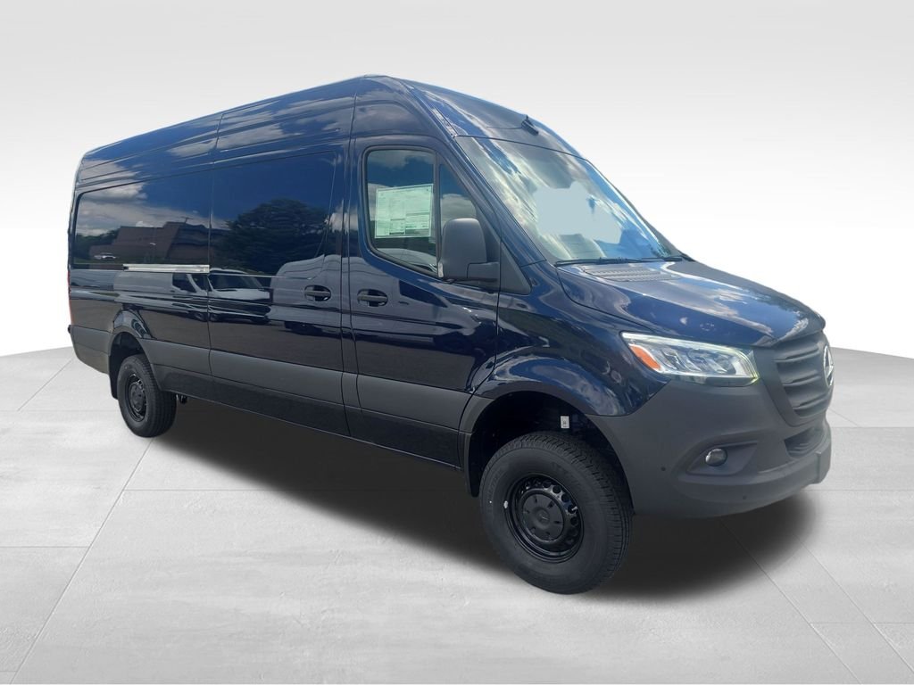 New 2026 Cavansite Blue Metallic Mercedes-Benz Cargo 170 WB image 7