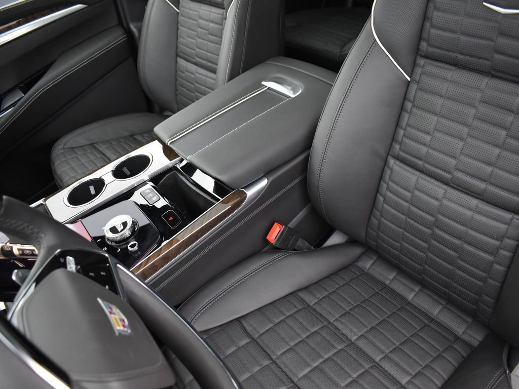 2025 CADILLAC ESCALADE - Image 11