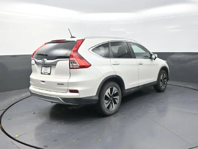 Used 2016  Honda Touring image 9