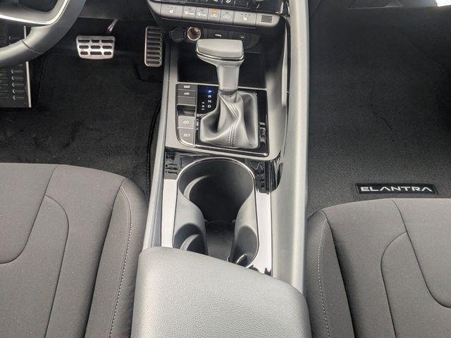 New 2026 White Hyundai SEL Sport image 18