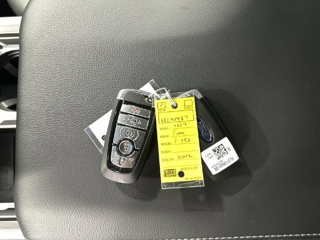 New 2027 Black Ford XLT image 33