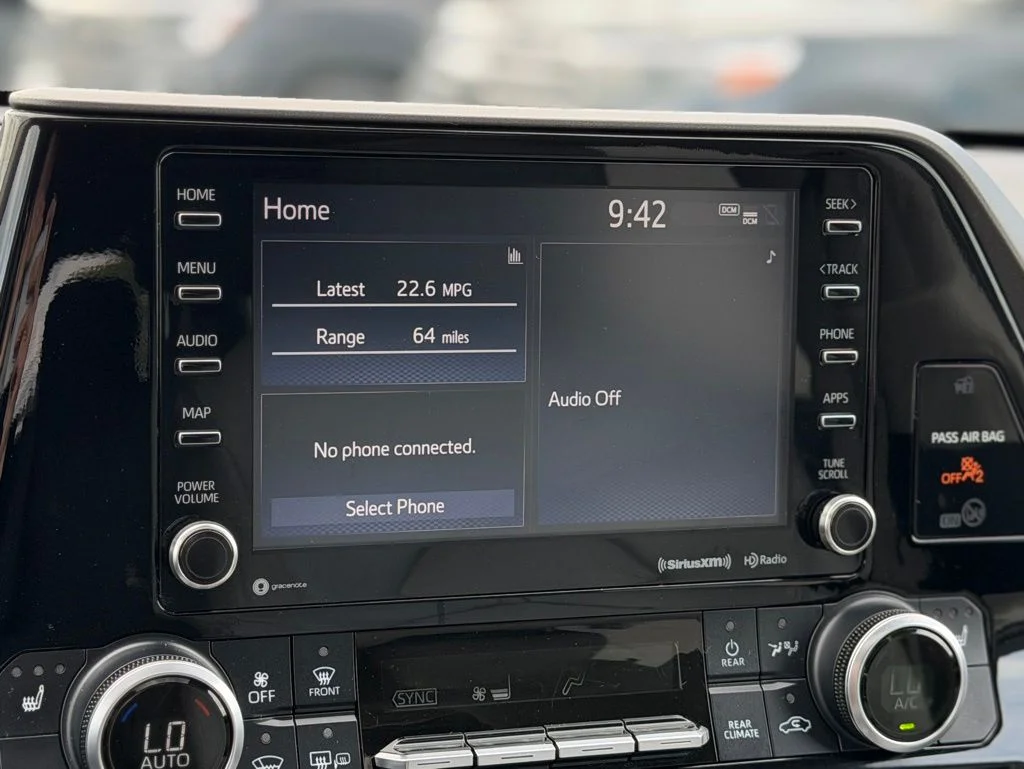 Used 2022 Black Toyota XLE image 21