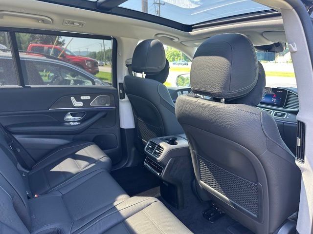Used 2026 Black Mercedes-Benz GLS 450 image 23