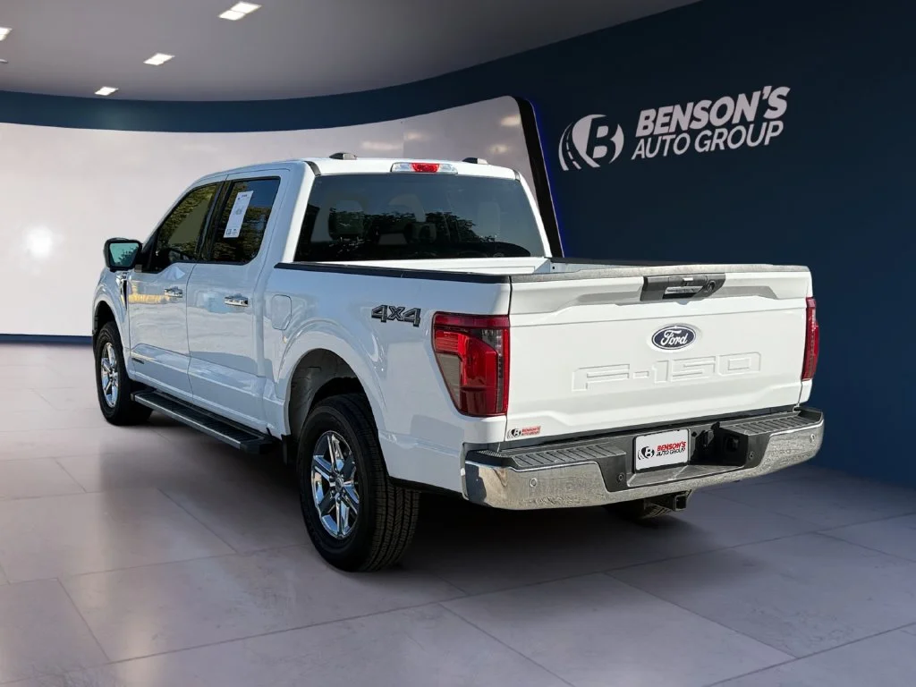 Used 2024 White Ford XLT image 3