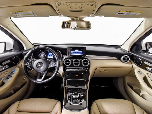Used 2019 White Mercedes-Benz GLC 300 image 3
