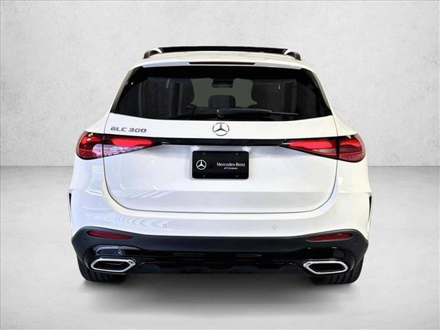 New 2026 Polar White Mercedes-Benz GLC 300 image 36