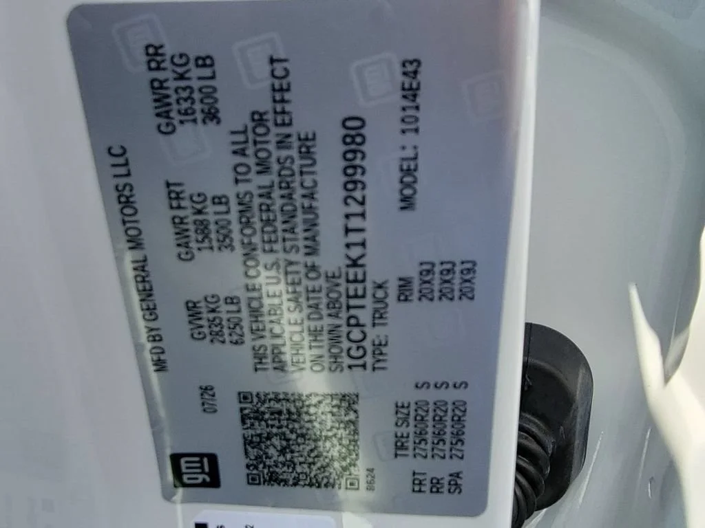 New 2026 Summit White Chevrolet Trail Boss image 34