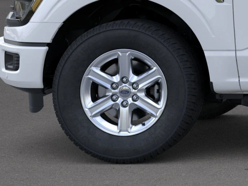 New 2026 Oxford White Ford XLT image 35