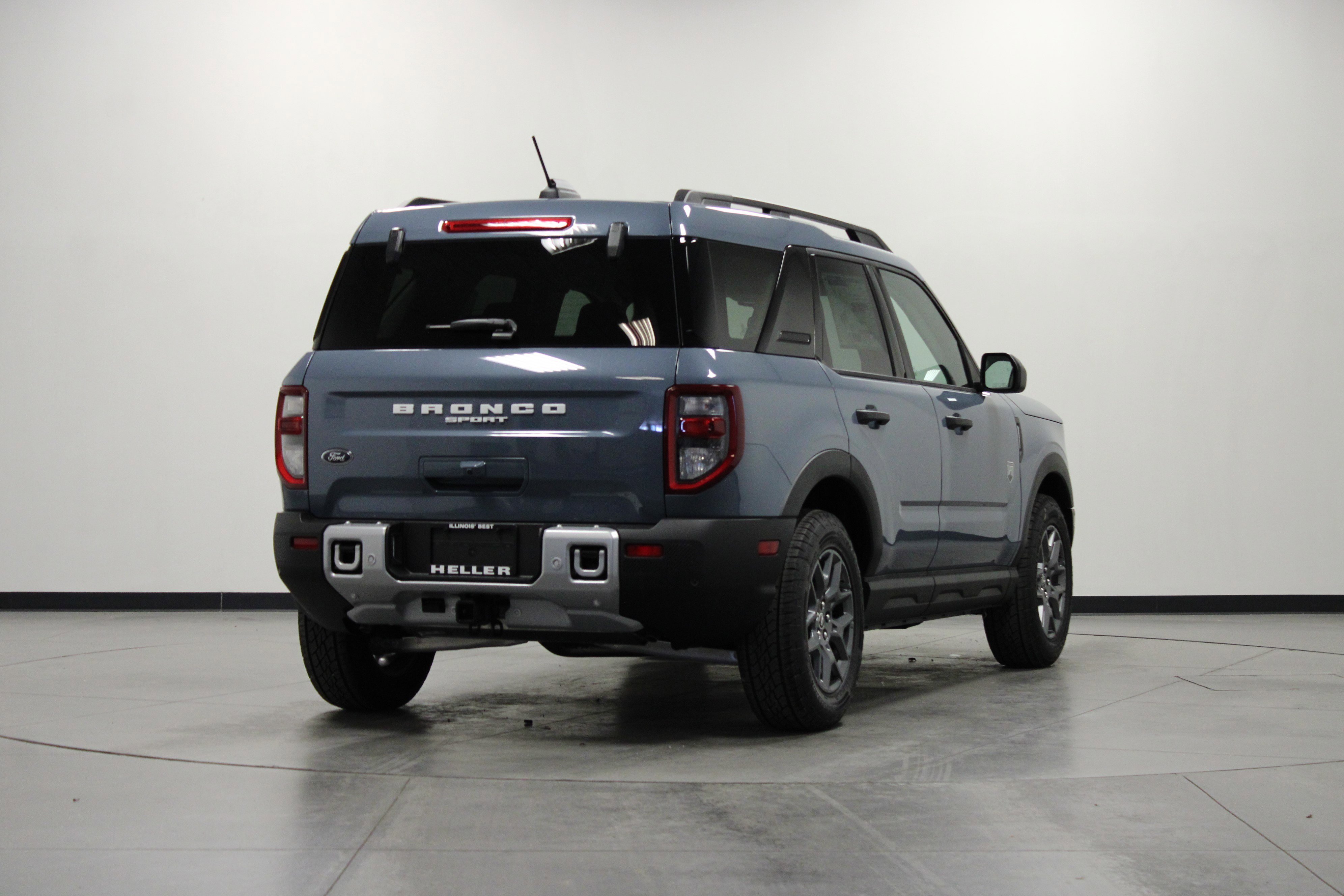 New 2025 Azure Gray Metallic Tri-Coat Ford Big Bend image 4