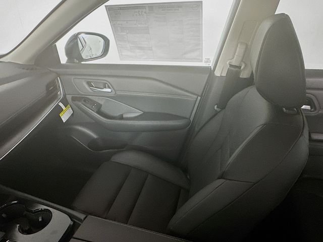 New 2026 Everest White Pearl TriCoat Nissan Dark Armor™ image 25
