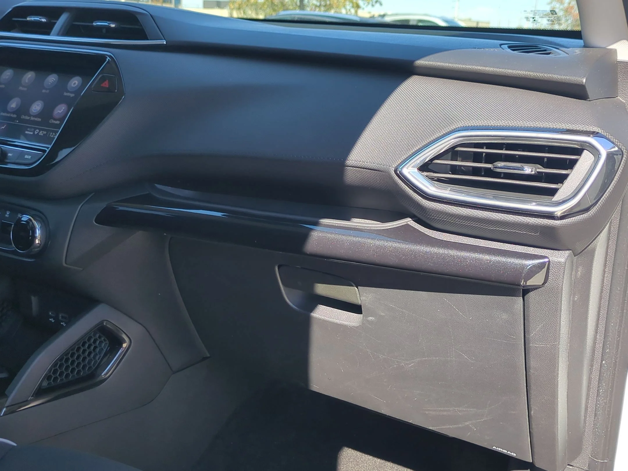 Used 2022 Summit White Chevrolet LT image 29