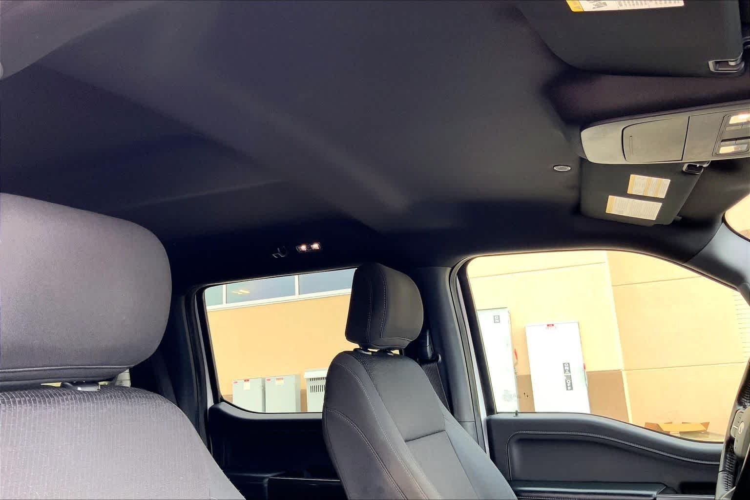 Used 2021 Oxford White Ford XLT image 13