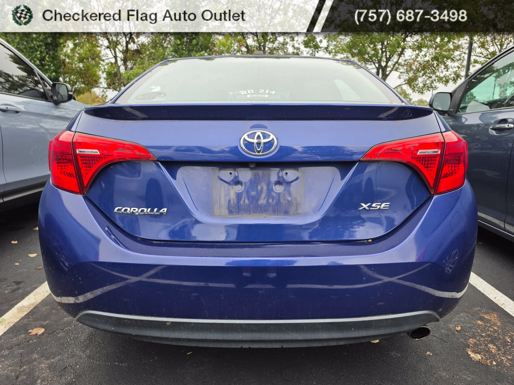 Used 2018 Blue Crush Metallic Toyota XSE image 5