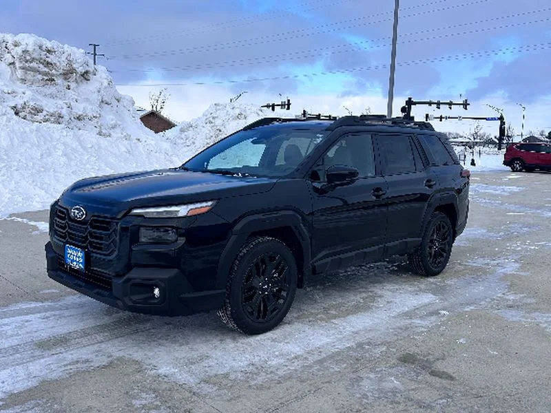 New 2026 CRYSTAL BLACK SILICA Subaru Limited image 2