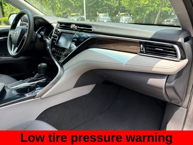 Used 2018 Gray Toyota LE image 28