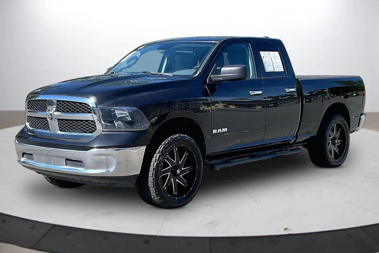 Certified Used 2018 Black Ram SLT image 4